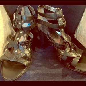 R2 Leather Sandals